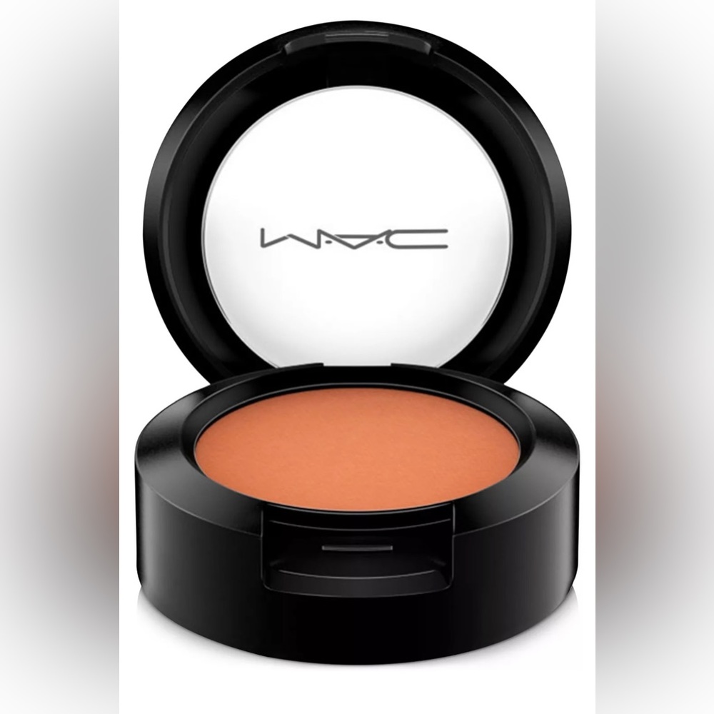 MAC Cosmetics Eye Shadow Rule Matte NWT